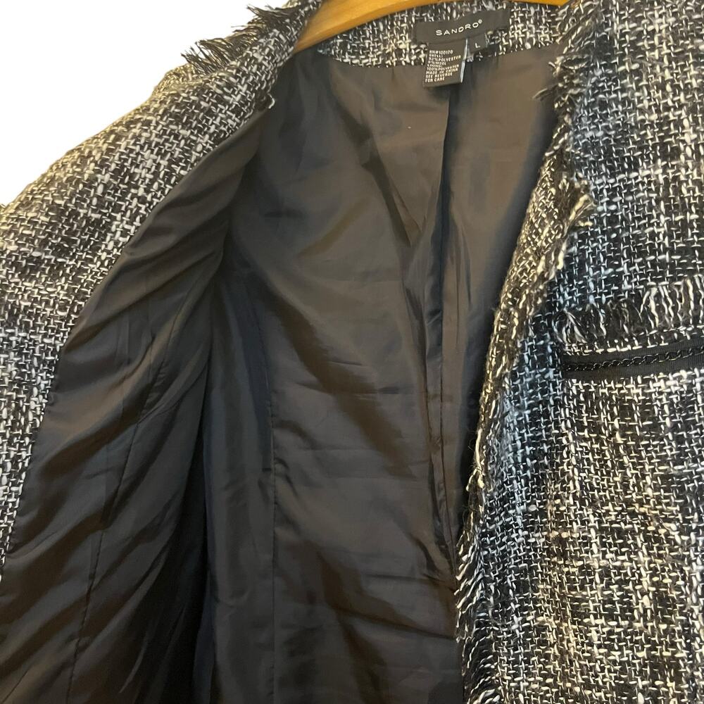 Sandro Tweed Long Jacket Black Boucle Blazer Fringe Collarless Classic Size L - Picture 9 of 12